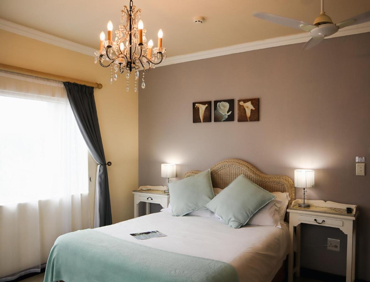 305 Guest House Amanzimtoti Esterno foto